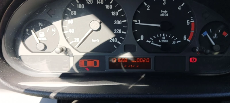 BMW 320, снимка 7 - Автомобили и джипове - 52795498