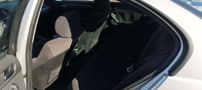 BMW 320, снимка 9 - Автомобили и джипове - 52795498