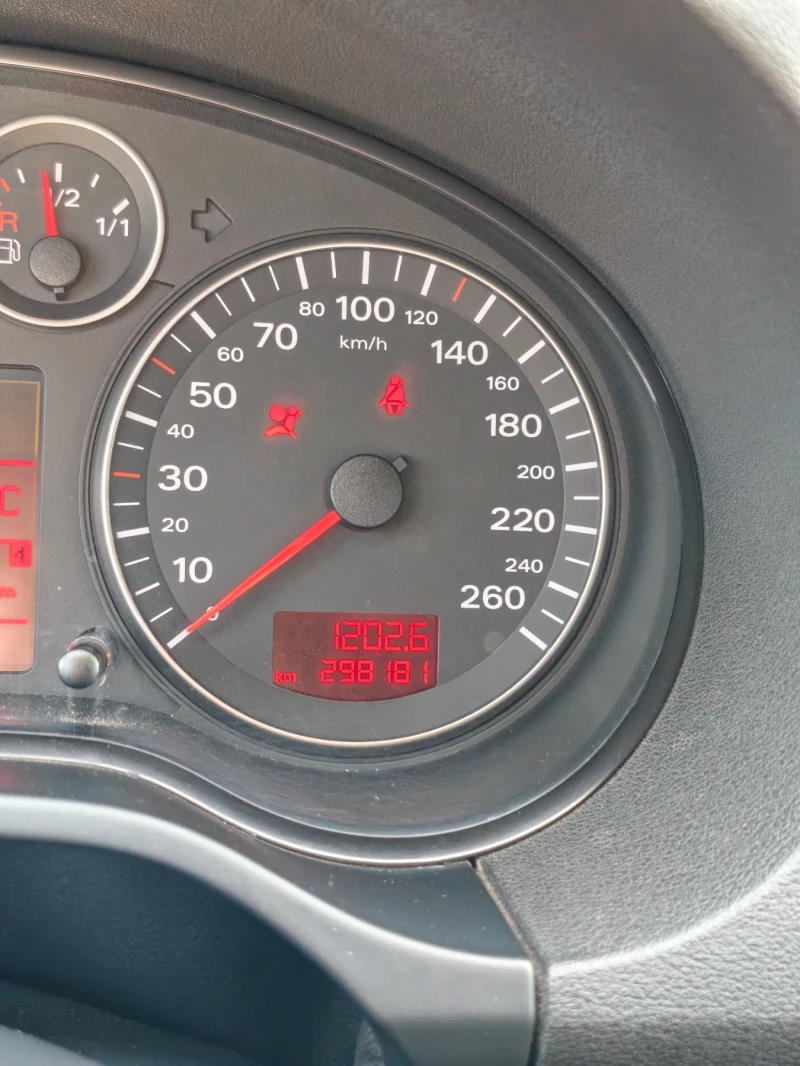 Audi A3 1.9, снимка 6 - Автомобили и джипове - 52559122