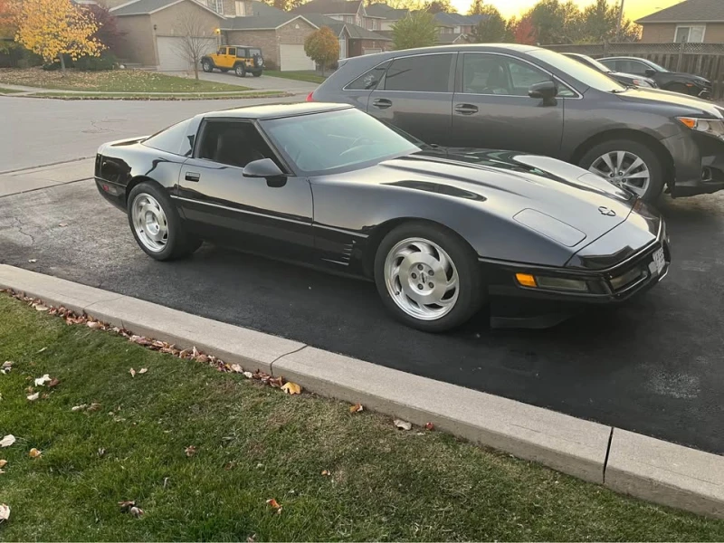 Chevrolet Corvette CARFAX* АВТОФИНАНСИРАНЕ БЕЗ ПЪРВОНАЧАЛНА ВНОСКА, снимка 4 - Автомобили и джипове - 52724931