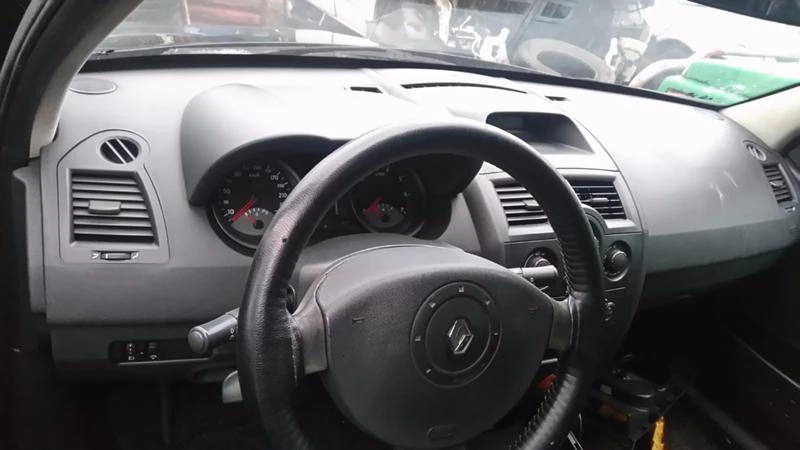 Renault Megane 1.5dci НА ЧАСТИ!!!, снимка 3 - Автомобили и джипове - 20650135