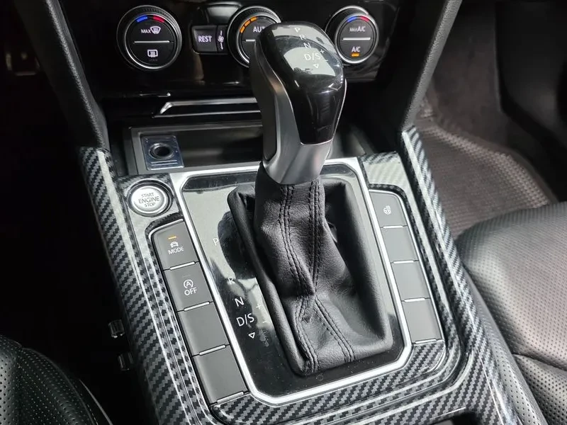 VW Arteon 2.0 TDI PRESTIGE, снимка 9 - Автомобили и джипове - 55720499