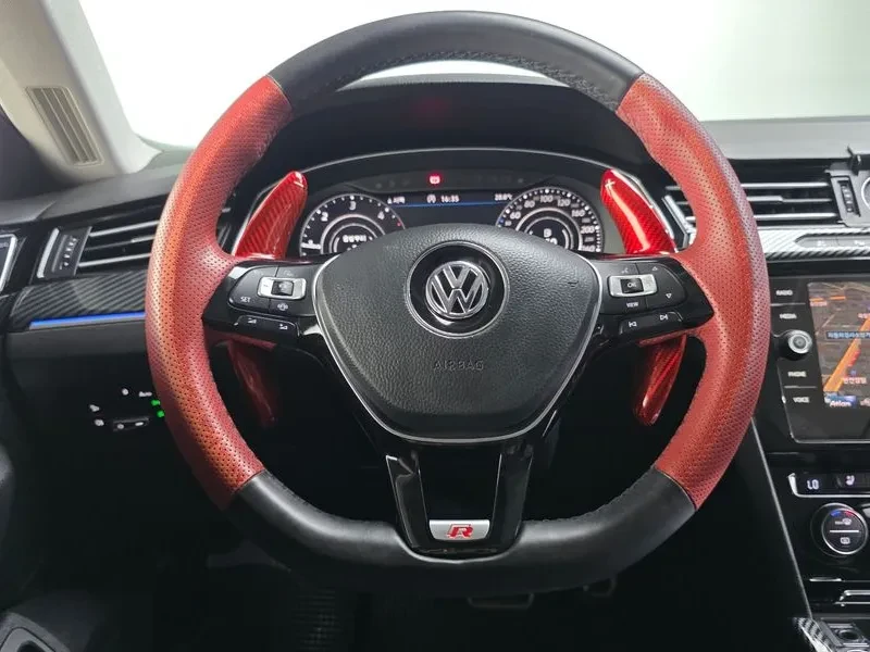 VW Arteon 2.0 TDI PRESTIGE, снимка 13 - Автомобили и джипове - 55720499
