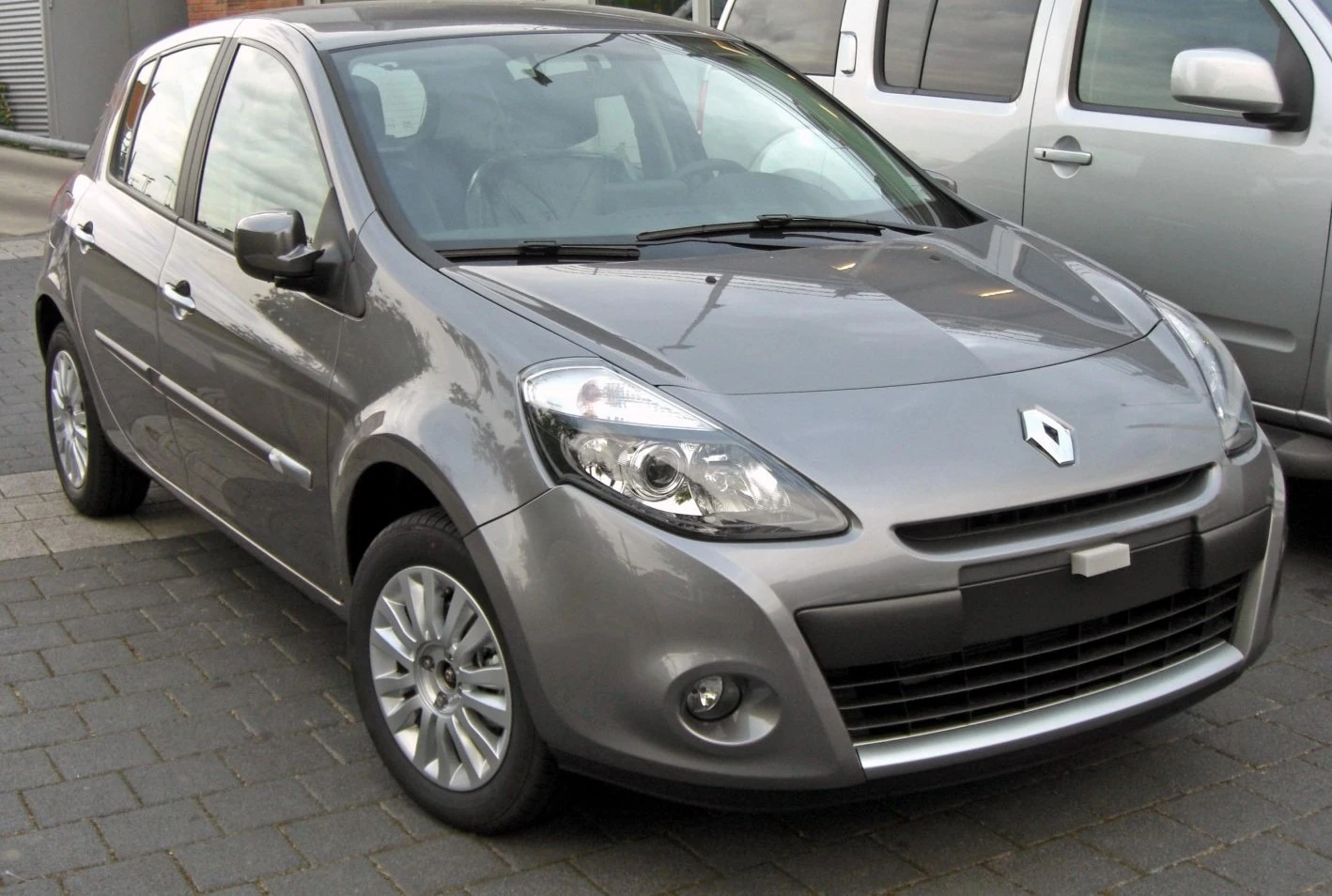 Renault Clio 1.5 DCi - изображение 3