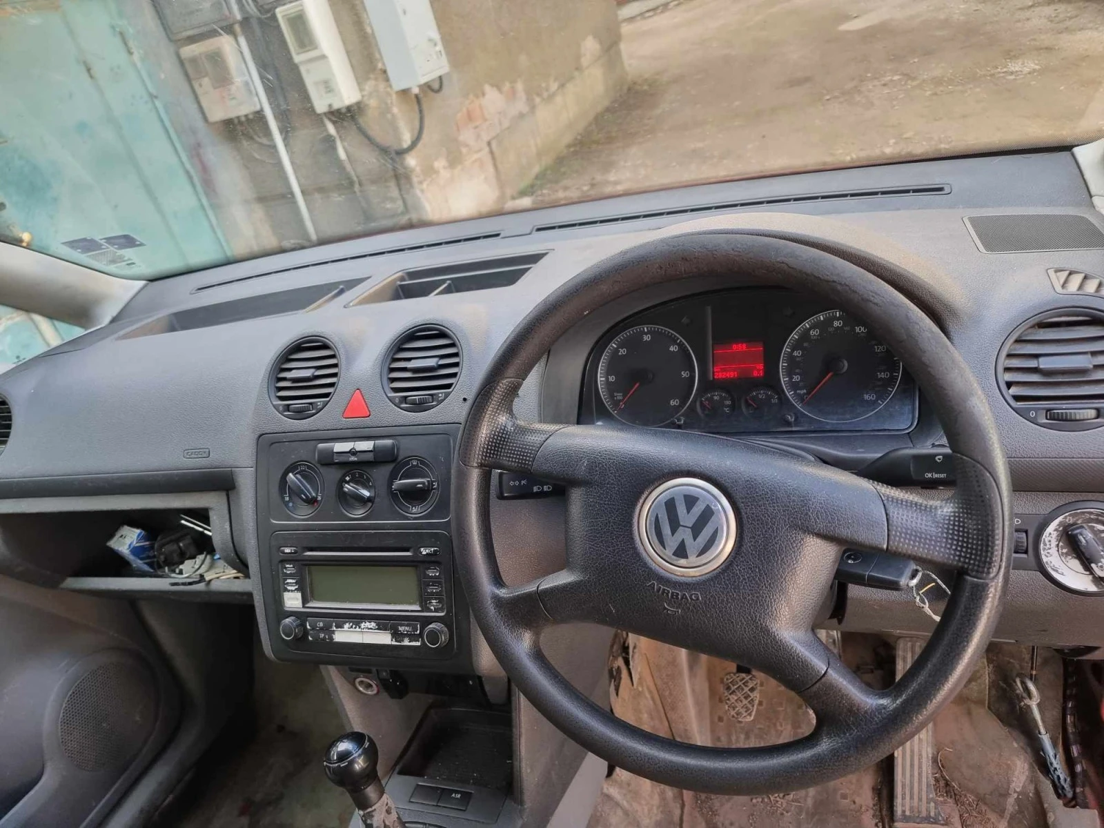 VW Caddy 1.9 TDI/BJB/Лети джанти 16 | Mobile.bg — изображение 11