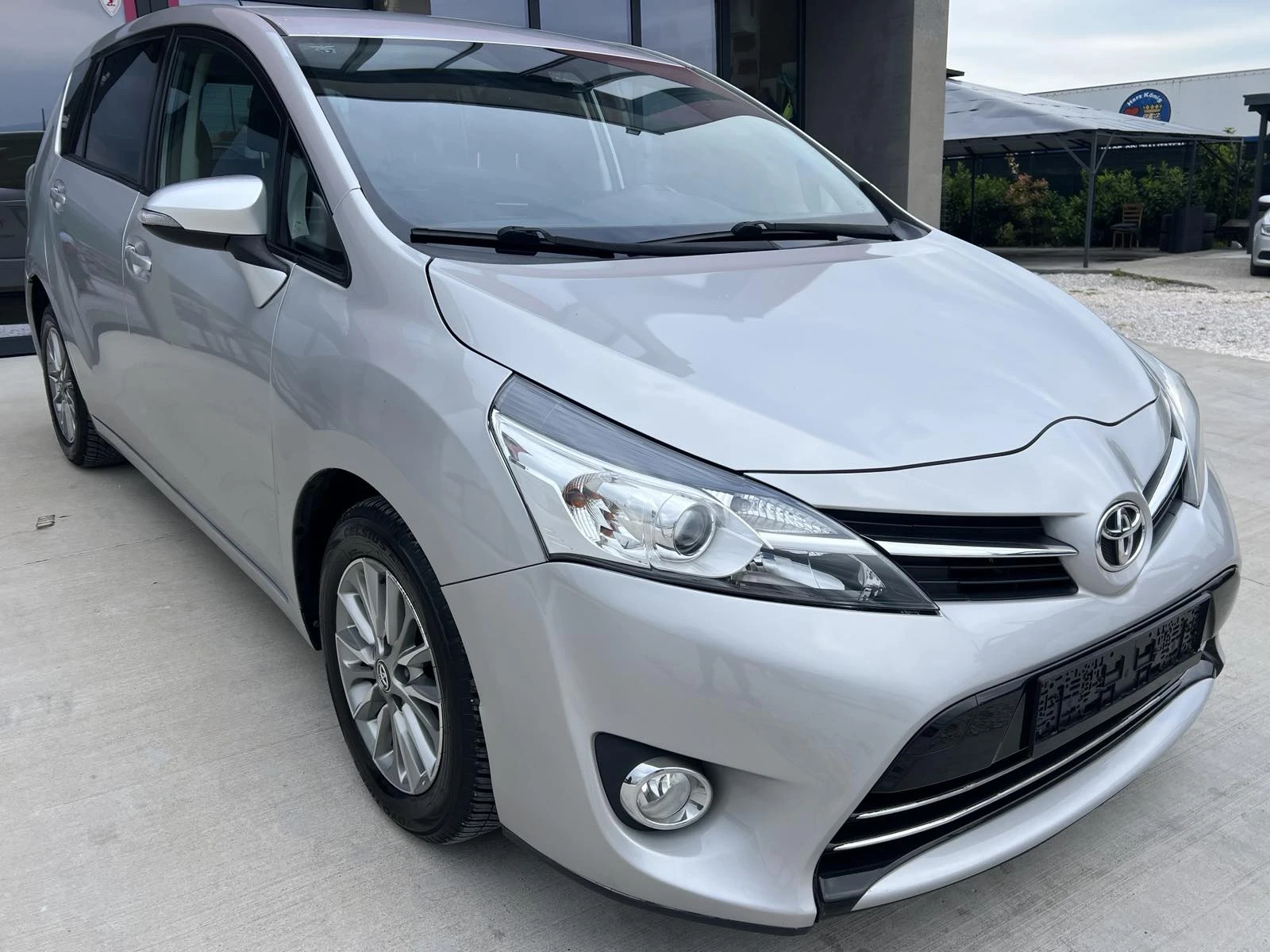 Toyota Verso 1.6 D4D - изображение 3