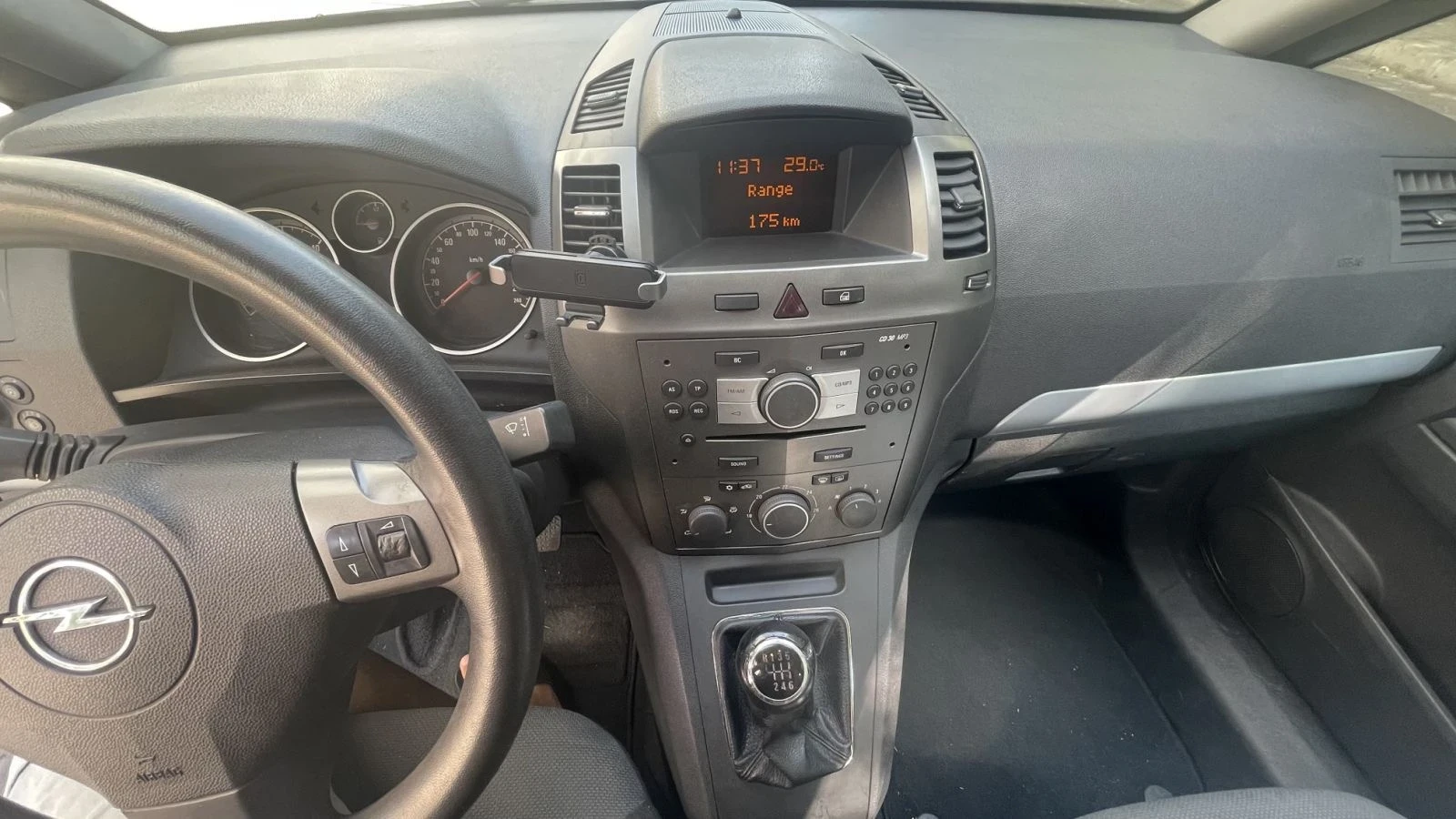 Opel Zafira  - изображение 4
