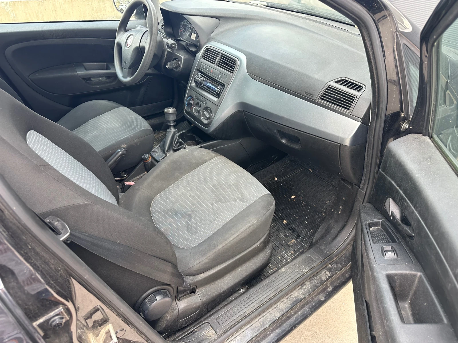 Fiat Punto 1.2/69кс климатик EVRO5 - изображение 8