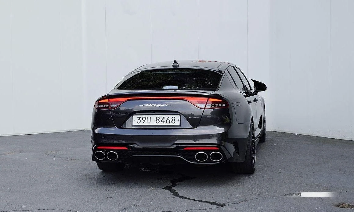 Kia Stinger 2.0 Turbo 2WD * НАЙ-ДОБРА ЦЕНА В БЪЛГАРИЯ*  - изображение 4