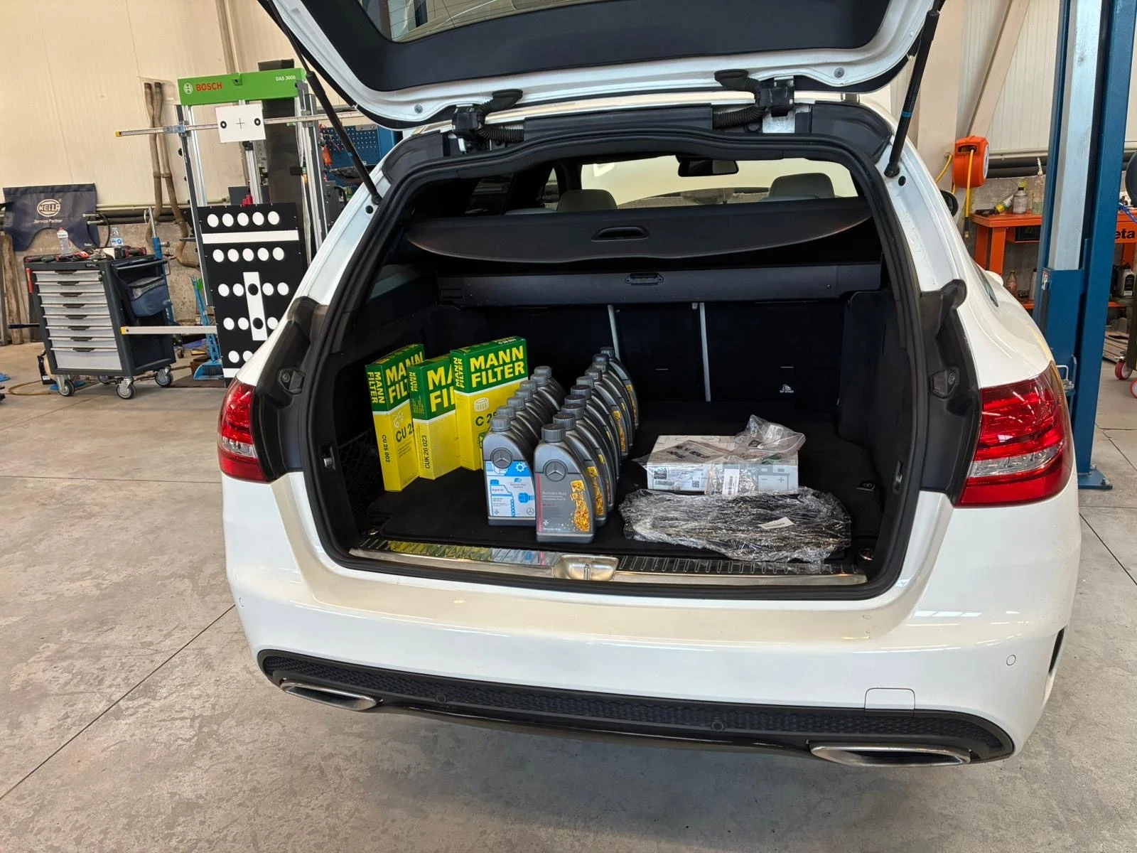 Mercedes-Benz C 250 AMG Line Обслужена/Лизинг - изображение 5