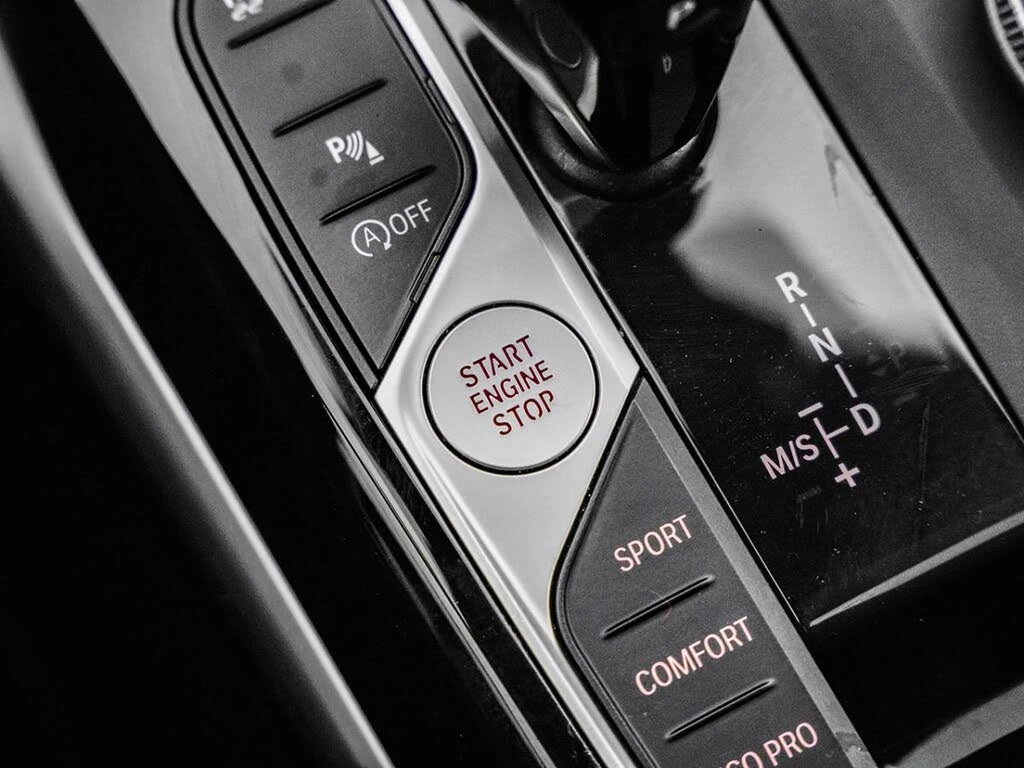 BMW 240 I * M-Package* * HeadUp* AвтоКредит* (ЦЕНА ДО БГ), снимка 13 - Автомобили и джипове - 53861709