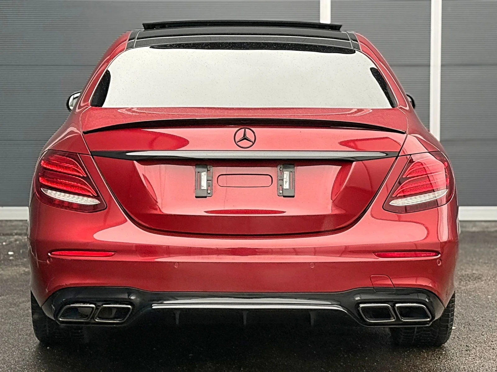 Mercedes-Benz E 350 Mercedes E350d * AMG OPTIC* 360* MULTIBEAM* Digita, снимка 2 - Автомобили и джипове - 54074368