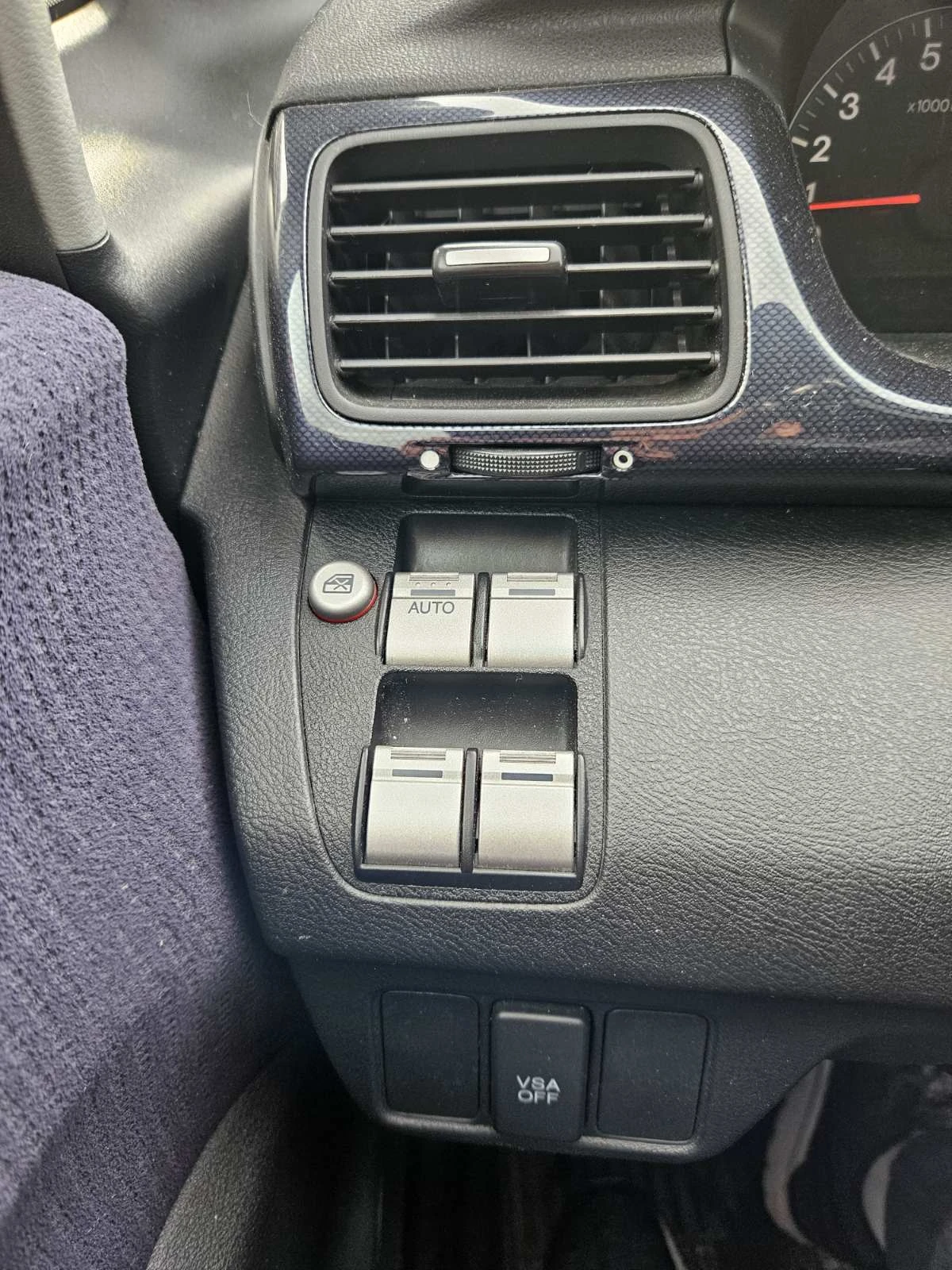 Honda Fr-v 1.8 Автомат/Подгрев, снимка 10 - Автомобили и джипове - 54235091