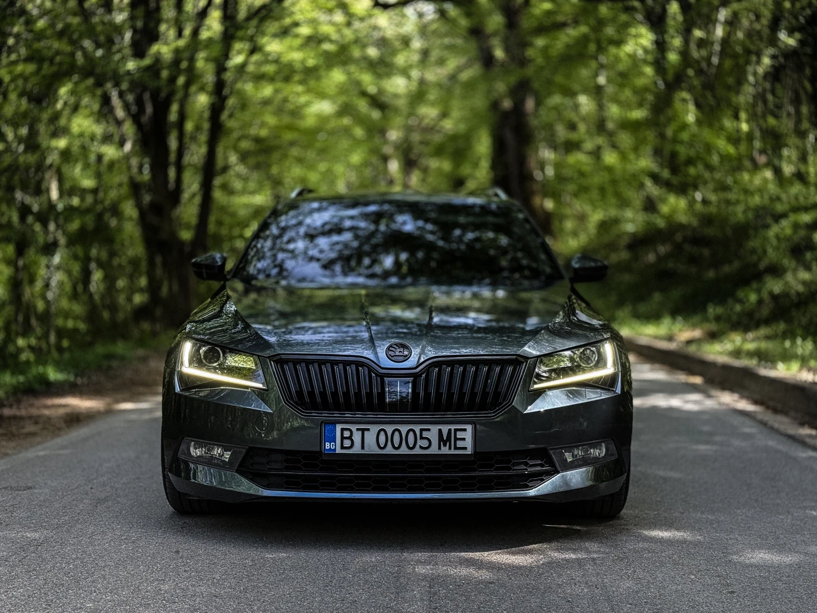 Skoda Superb, снимка 2 - Автомобили и джипове - 54311452