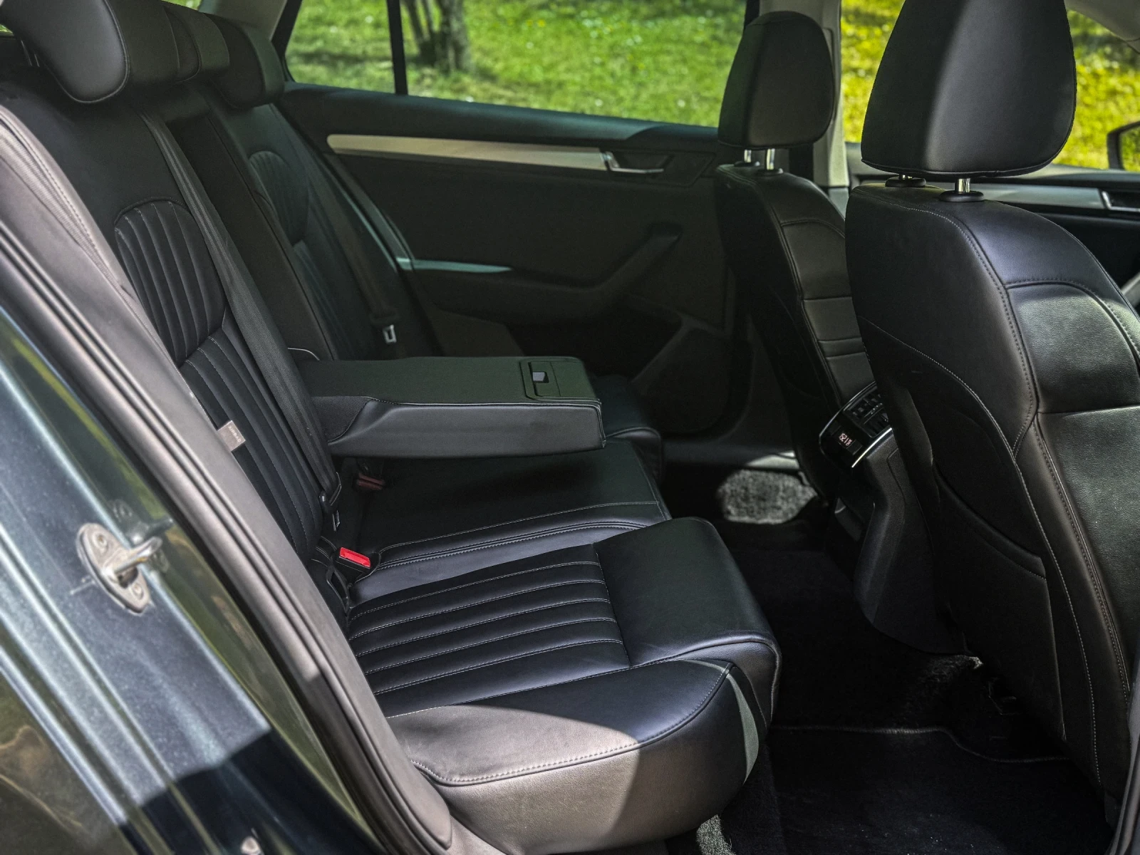 Skoda Superb, снимка 14 - Автомобили и джипове - 54311452