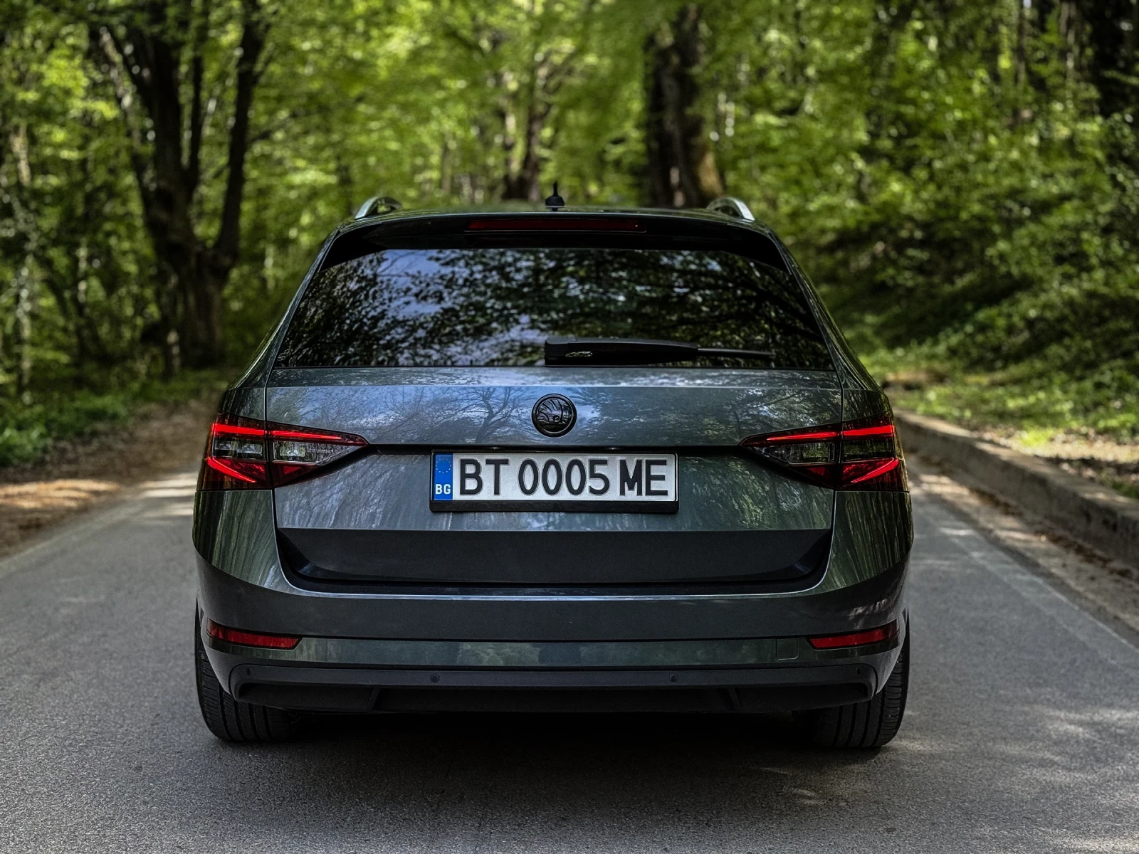 Skoda Superb, снимка 5 - Автомобили и джипове - 54311452