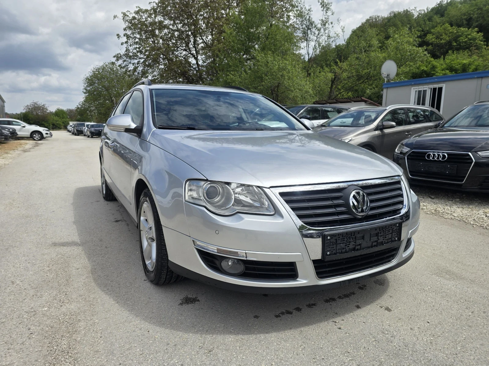 VW Passat 2.0TDI - 140к.с. Comfort Line 6 Скорости, снимка 2 - Автомобили и джипове - 54364581