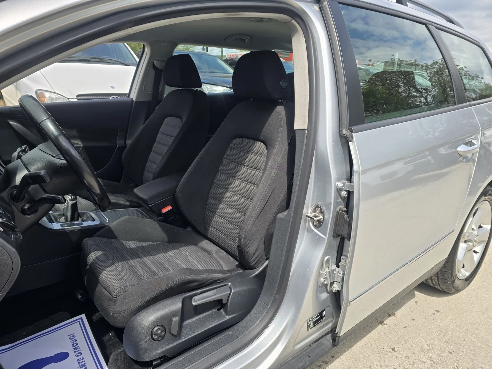 VW Passat 2.0TDI - 140к.с. Comfort Line 6 Скорости, снимка 10 - Автомобили и джипове - 54364581