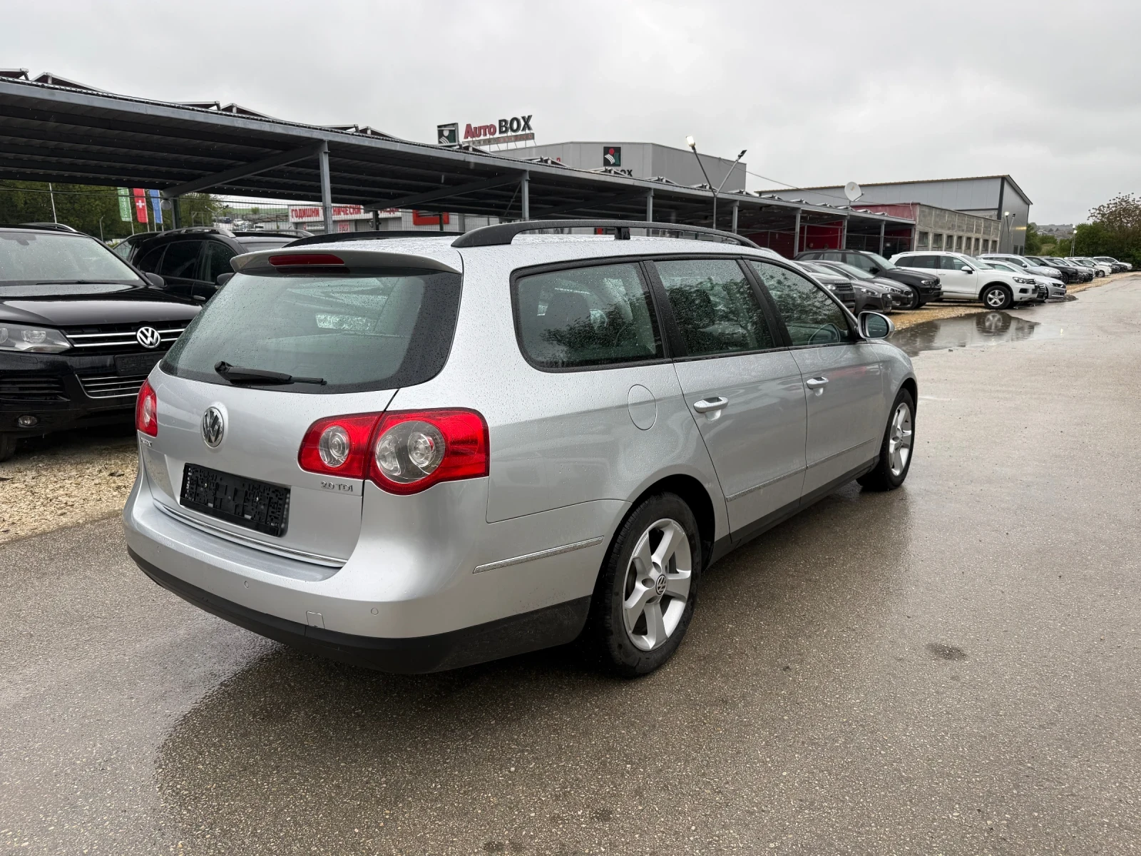 VW Passat 2.0TDI - 140к.с., снимка 4 - Автомобили и джипове - 54364581