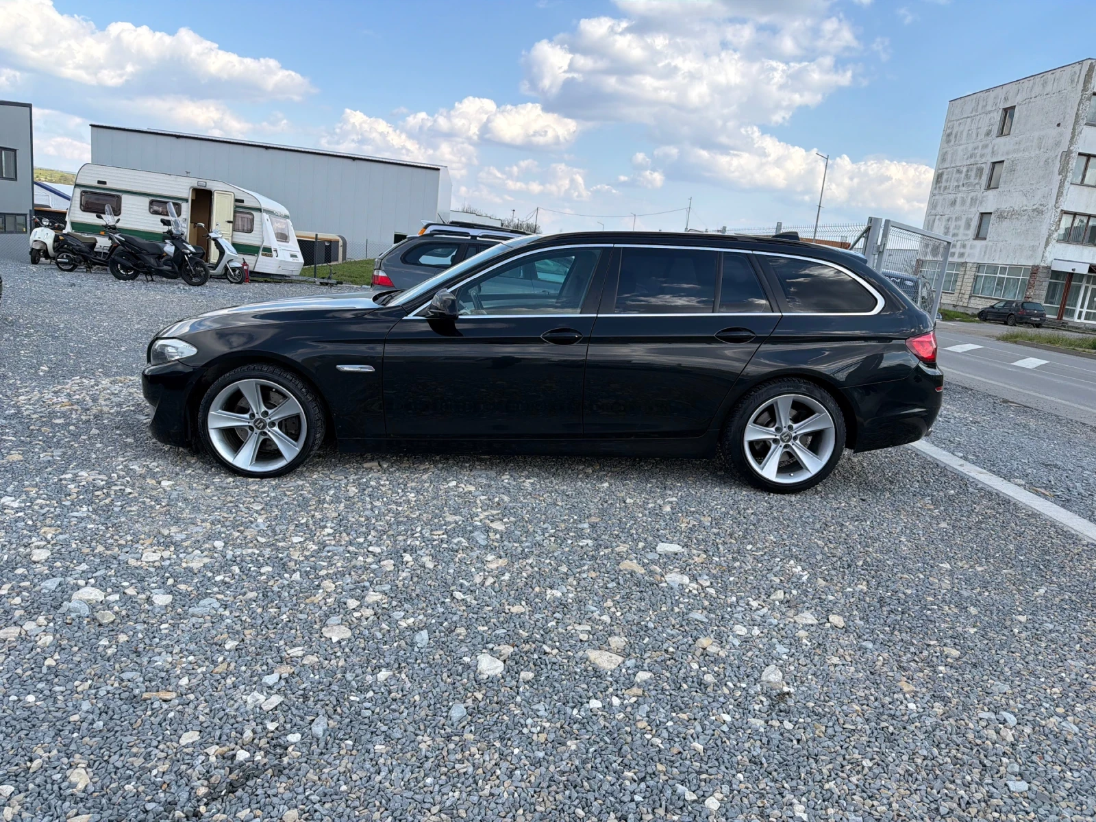 BMW 530, снимка 8 - Автомобили и джипове - 54411880