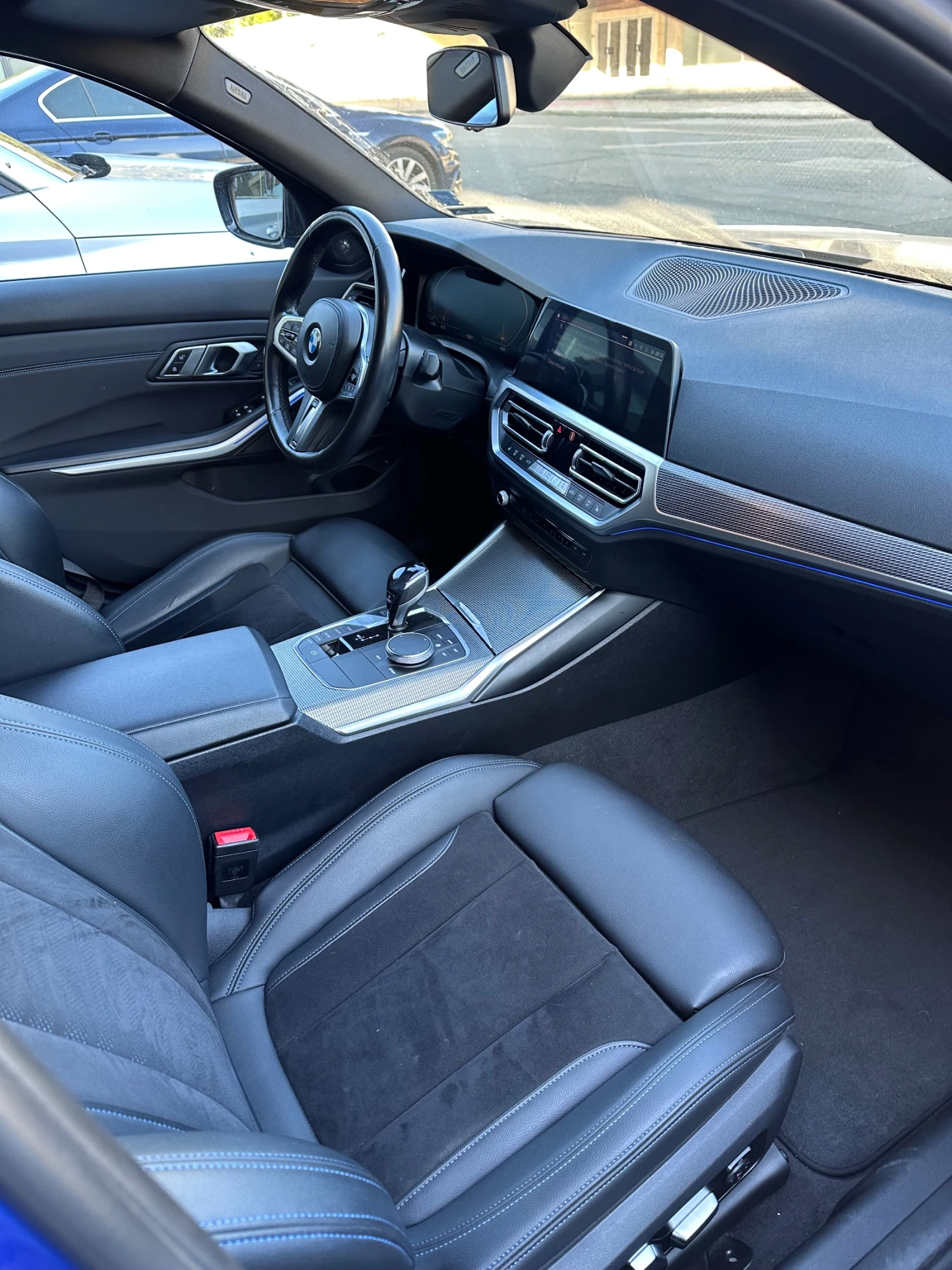 BMW 330 i xDrive Touring, снимка 8 - Автомобили и джипове - 54528831