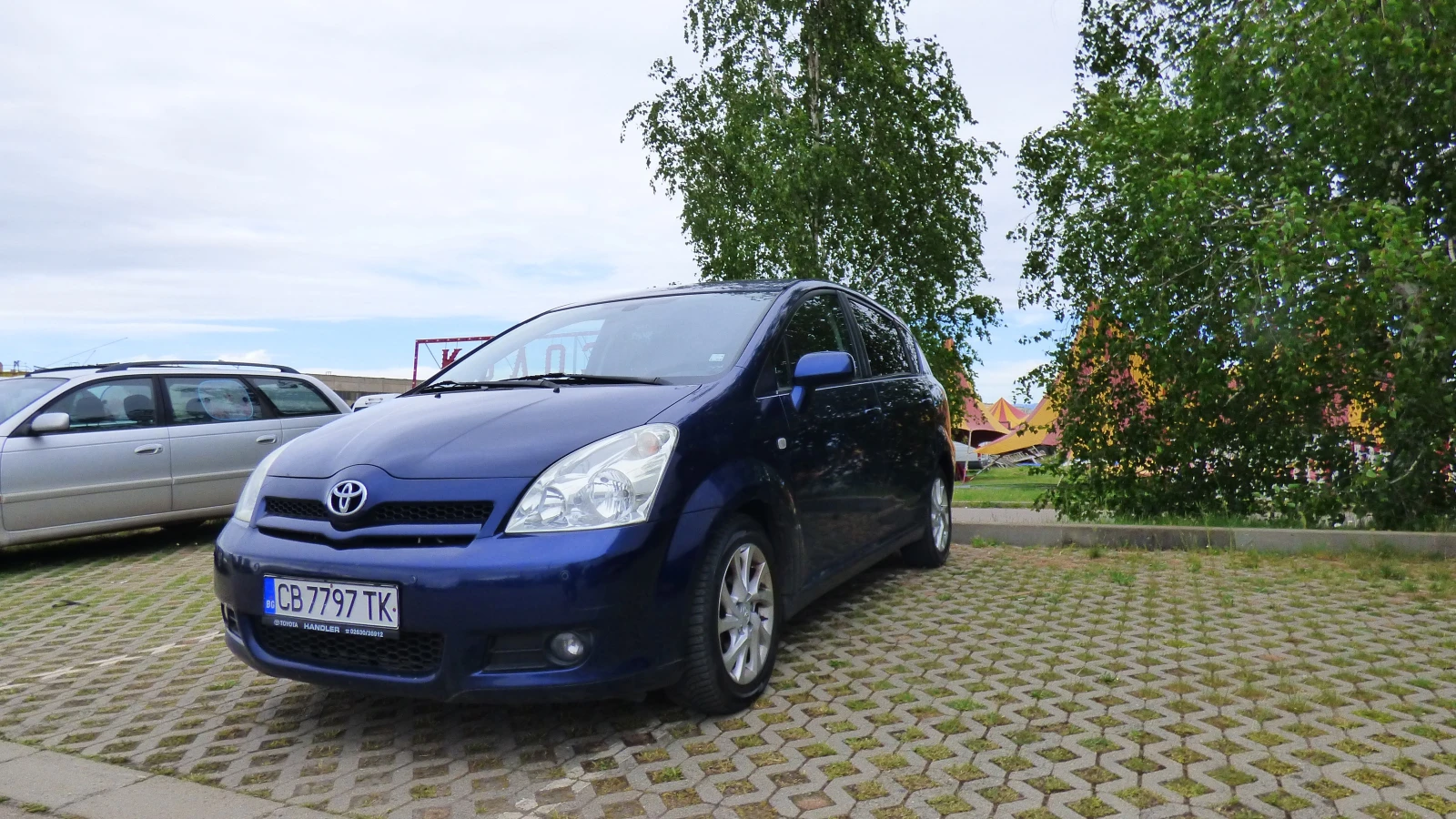 Toyota Corolla verso 2.2D-4D Facelift, снимка 2 - Автомобили и джипове - 54542414