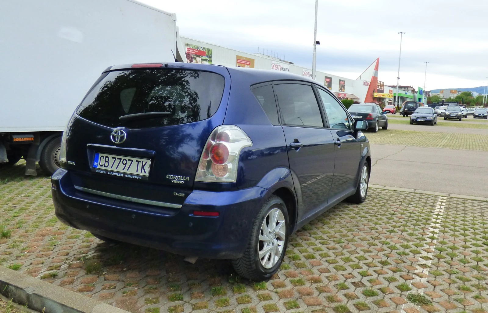 Toyota Corolla verso 2.2D-4D Facelift, снимка 3 - Автомобили и джипове - 54542414