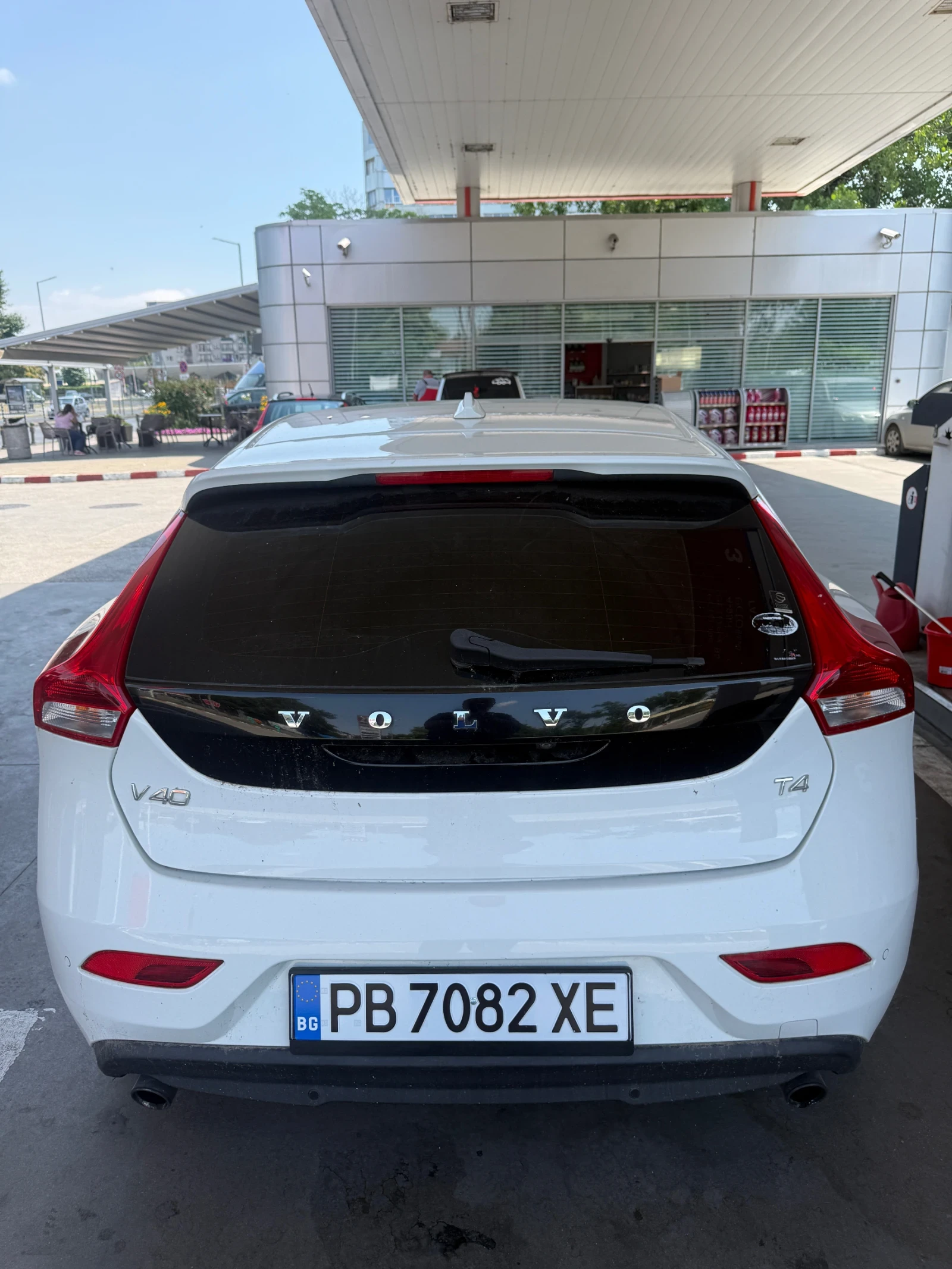 Volvo V40 Turbo , снимка 2 - Автомобили и джипове - 55001609