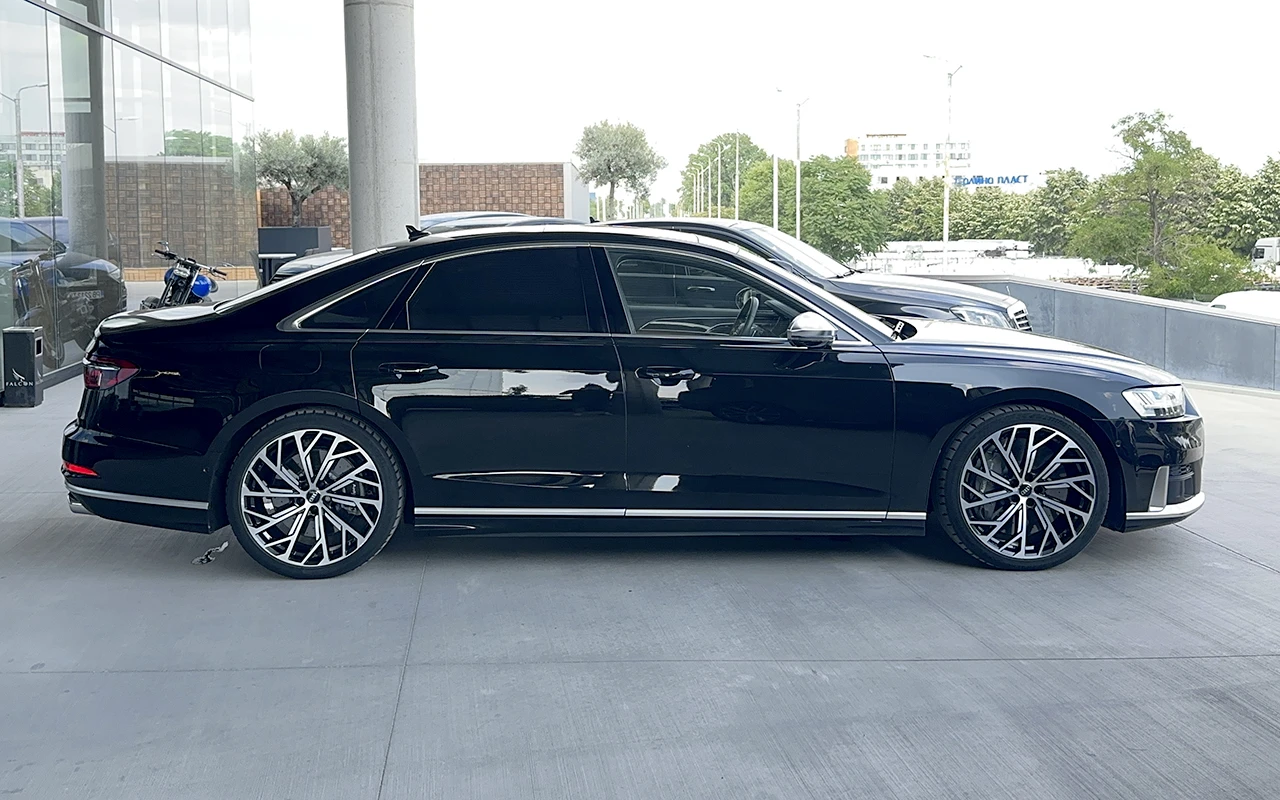 Audi S8 4.0 TFSI quattro, снимка 3 - Автомобили и джипове - 55036046