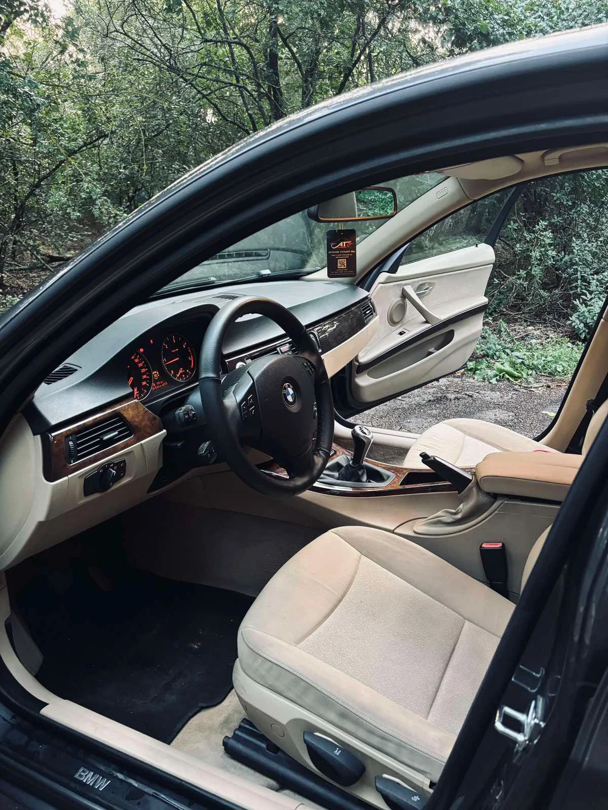 BMW 320, снимка 7 - Автомобили и джипове - 55954786