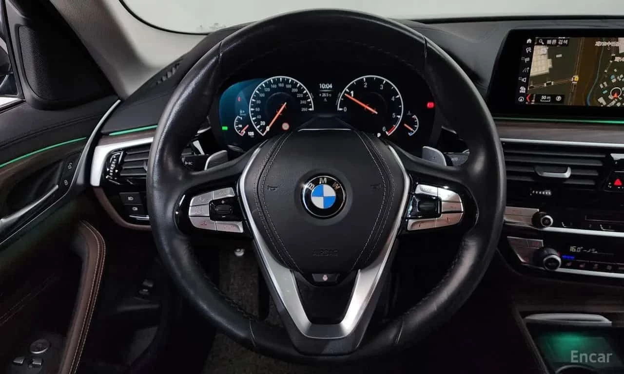 BMW 520 * 520d Luxury Plus * ЦЕНА ДО БГ, снимка 14 - Автомобили и джипове - 55627102