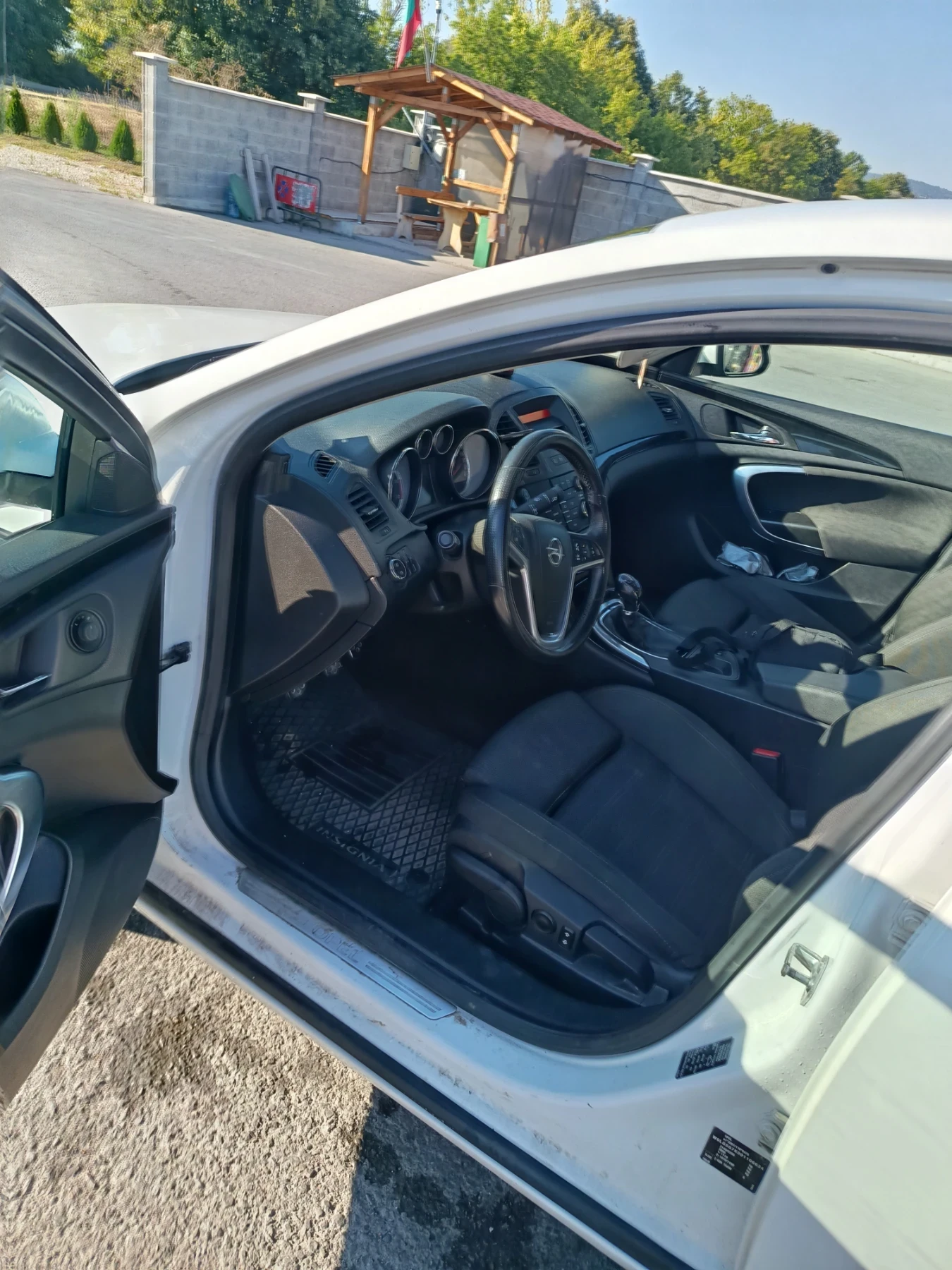 Opel Insignia, снимка 7 - Автомобили и джипове - 55692408