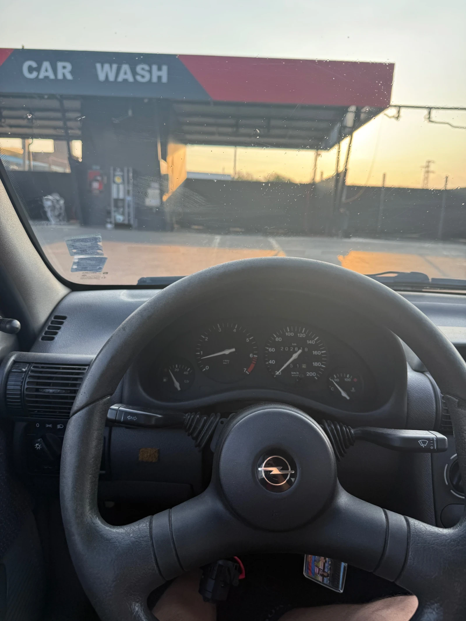 Opel Corsa, снимка 10 - Автомобили и джипове - 55769419