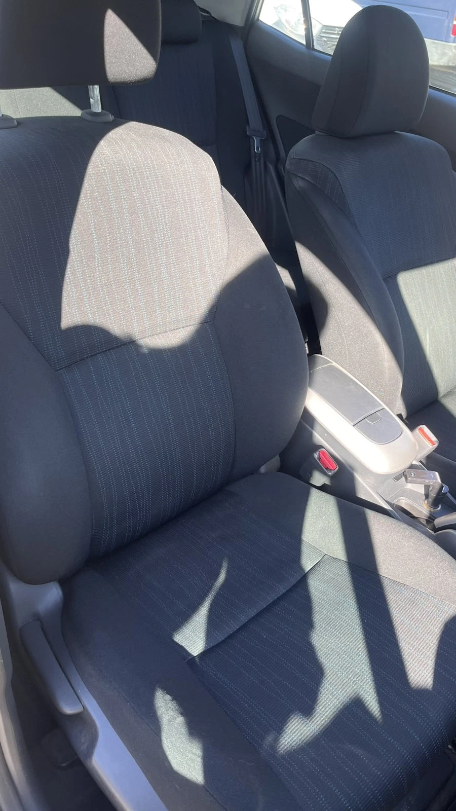 Toyota Auris, снимка 9 - Автомобили и джипове - 55952548