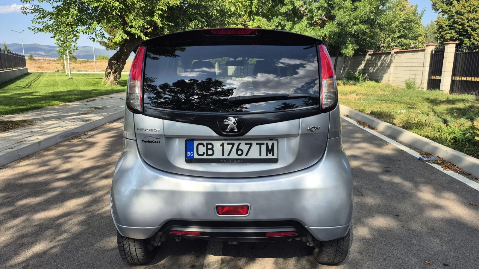 Peugeot iOn 16 kwh Отличен РАЗПРОДАЖБА, снимка 4 - Автомобили и джипове - 56161242