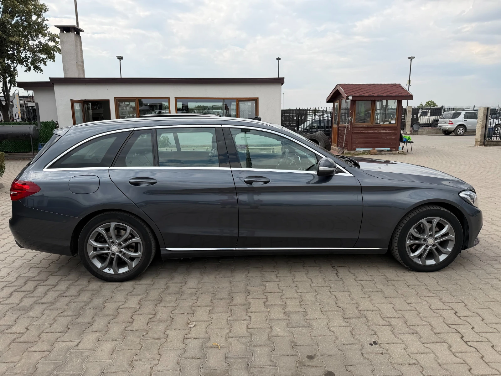 Mercedes-Benz C 220 CDI AIRMATIC AVTOMAT/NAVI/KOJA/PANORAM EURO 6, снимка 5 - Автомобили и джипове - 56166220