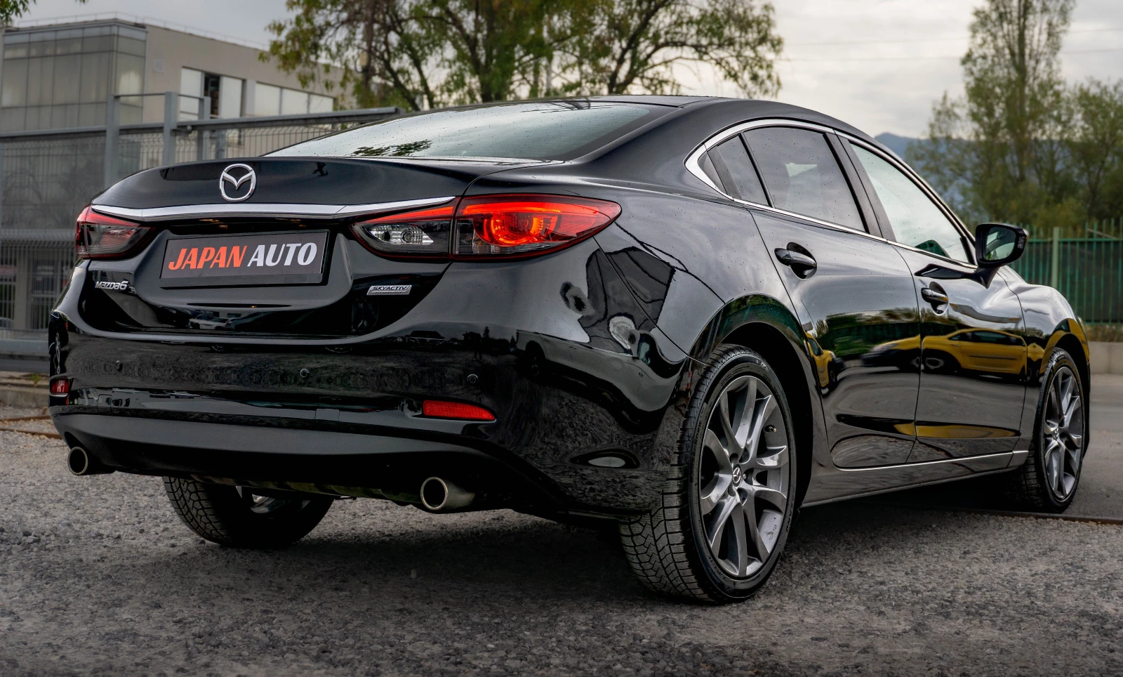 Mazda 6 2.0 бензин! Автоматик! ТОП! С ГАРАНЦИЯ!, снимка 4 - Автомобили и джипове - 56221445