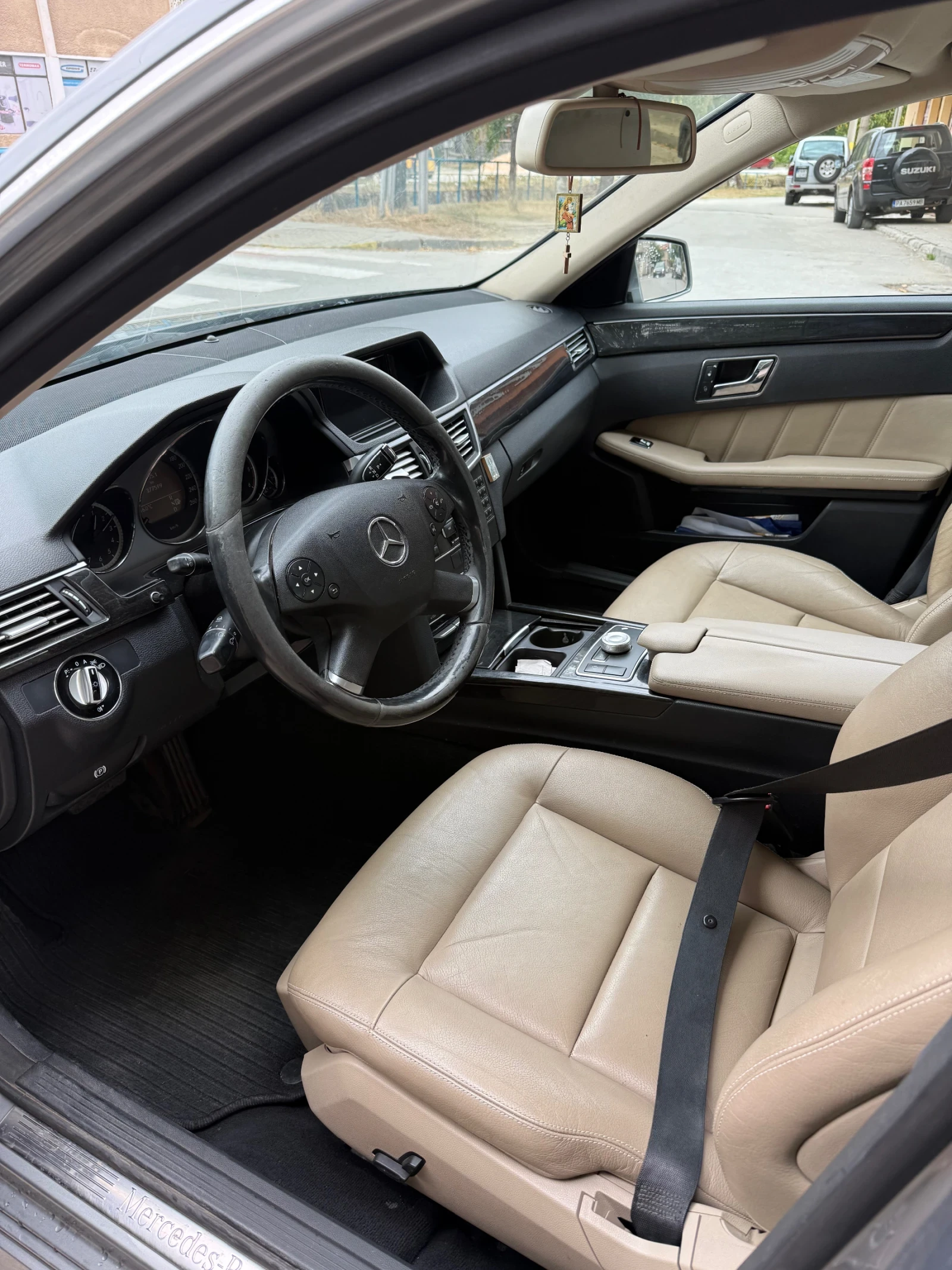 Mercedes-Benz E 350 AVANTGARDE, снимка 5 - Автомобили и джипове - 56277847