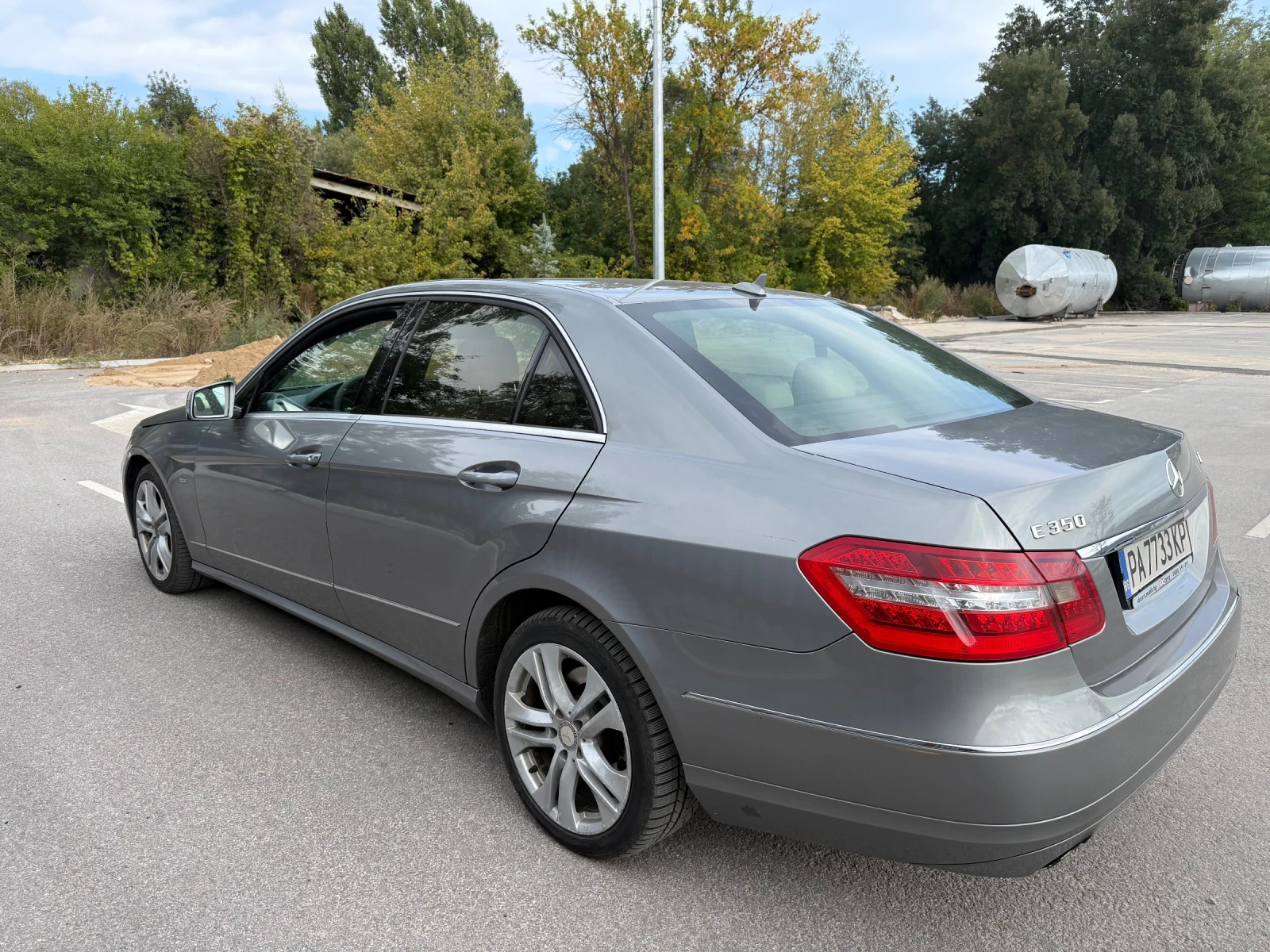 Mercedes-Benz E 350 AVANTGARDE, снимка 4 - Автомобили и джипове - 56277847