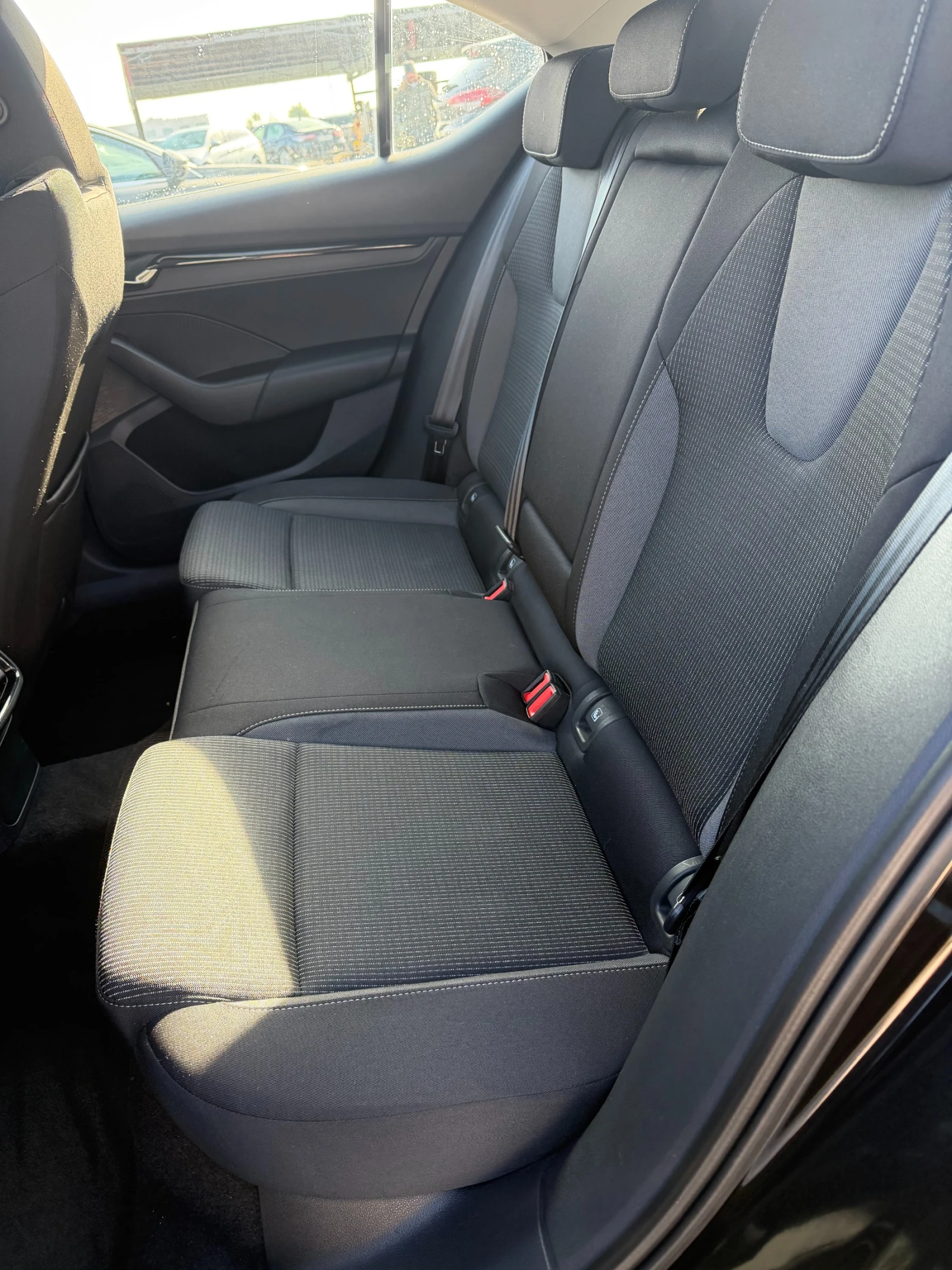 Skoda Octavia 2.0TDI AVTOMAT/NAVI EURO 6 | Mobile.bg � ����������� 13