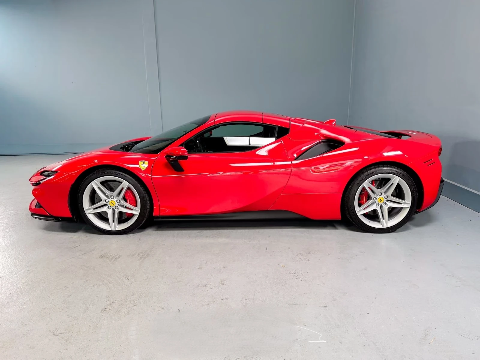 Ferrari SF 90 SPIDER/DAYTONA RACING/LIFT/ROSSO CORSA/PPF/ | Mobile.bg � ����������� 3