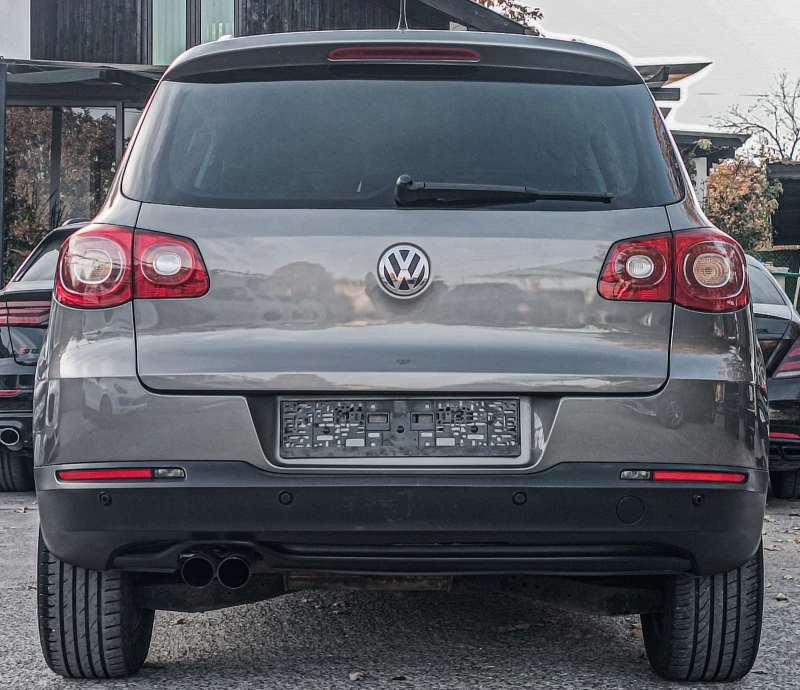 VW Tiguan 2.0TDI DSG HIGHLINE NAVI, снимка 5 - Автомобили и джипове - 47803878