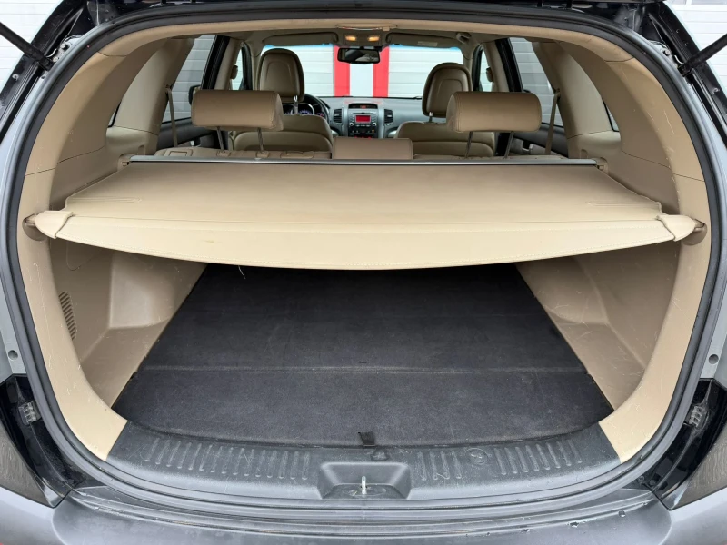 Kia Sorento 2.2CRDI AUTOMATIK AWD KEY LESS START STOP EVRO 5A, снимка 11 - Автомобили и джипове - 52308201