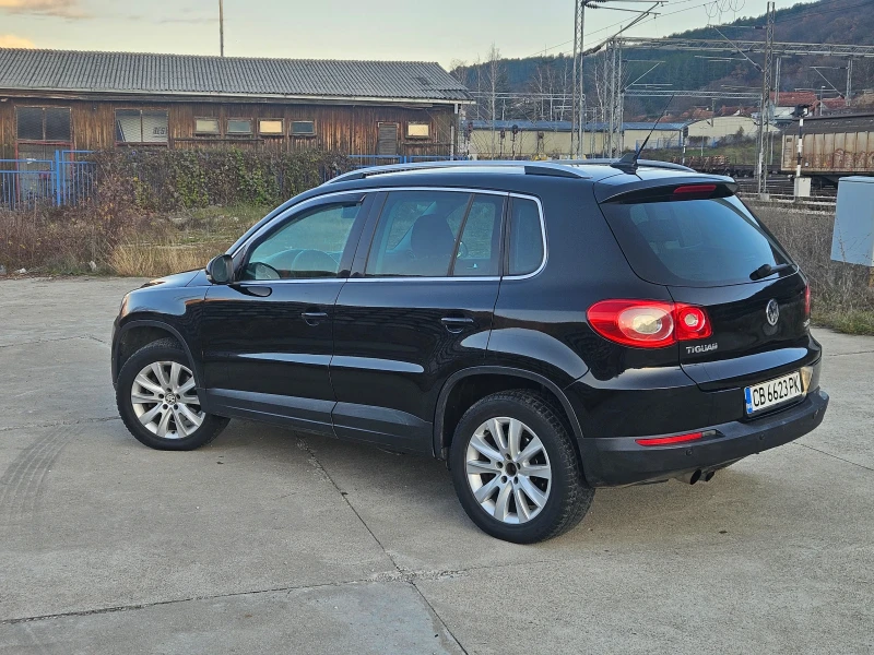 VW Tiguan 4Motion / 2.0 TDI / 140 к.с /  NAVI / PARKTRONIC /, снимка 4 - Автомобили и джипове - 52733726