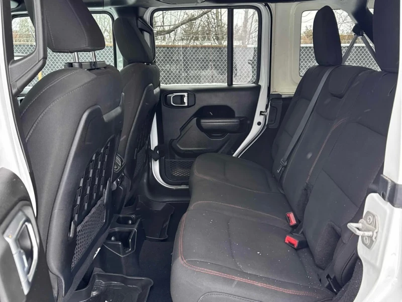 Jeep Wrangler * Unlimited Rubicon * CARFAX * БЕЗ ПЪРВОНАЧАЛНА ВН, снимка 10 - Автомобили и джипове - 52998474