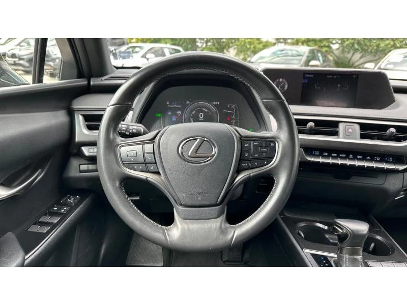 Lexus UX, снимка 9 - Автомобили и джипове - 48013080