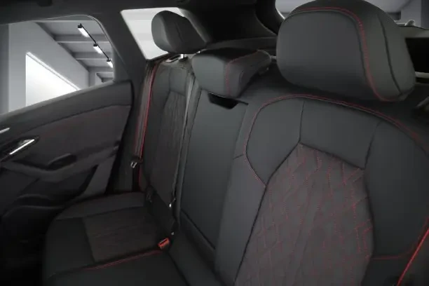 Audi Q6 e-tron 185 kWh Quattro = S-line = Гаранция, снимка 10 - Автомобили и джипове - 55477403
