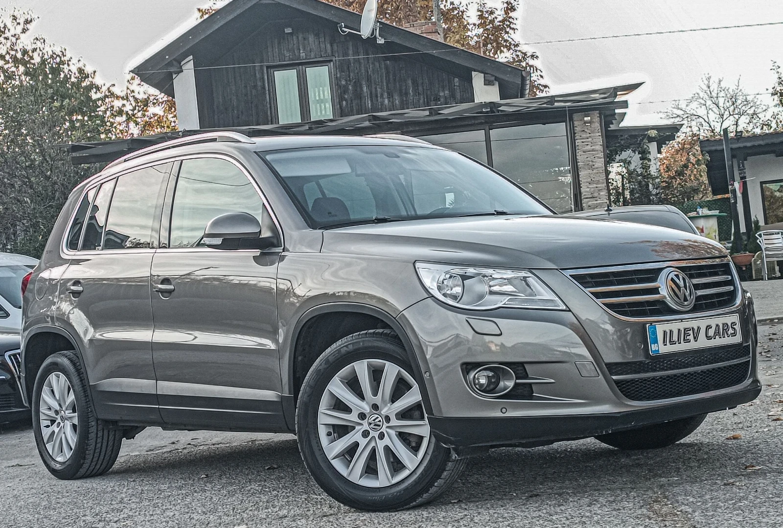 VW Tiguan 2.0TDI DSG HIGHLINE NAVI - изображение 3