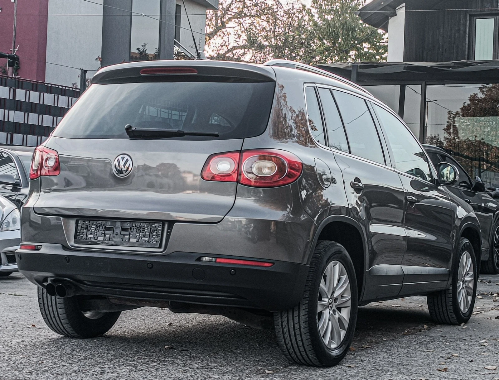 VW Tiguan 2.0TDI DSG HIGHLINE NAVI - изображение 6