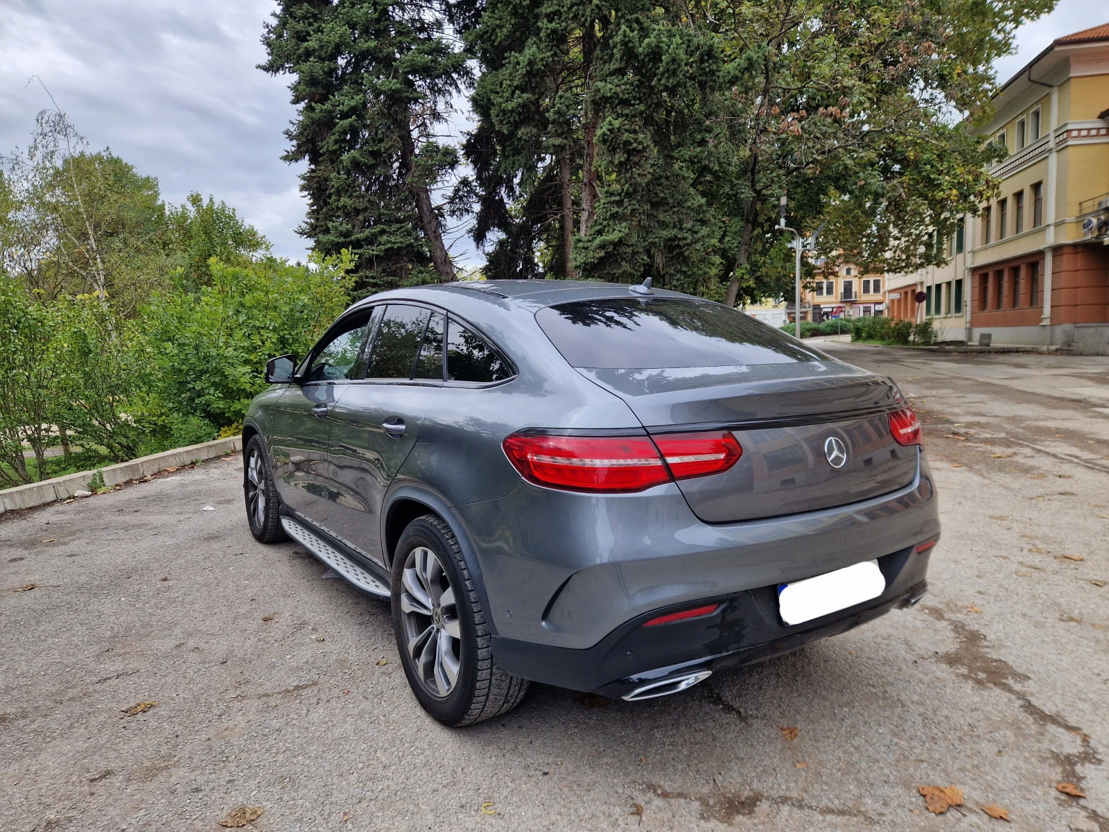 Mercedes-Benz GLE 350 AMG 9G РЕАЛНИ КИЛОМЕТРИ!  - изображение 4